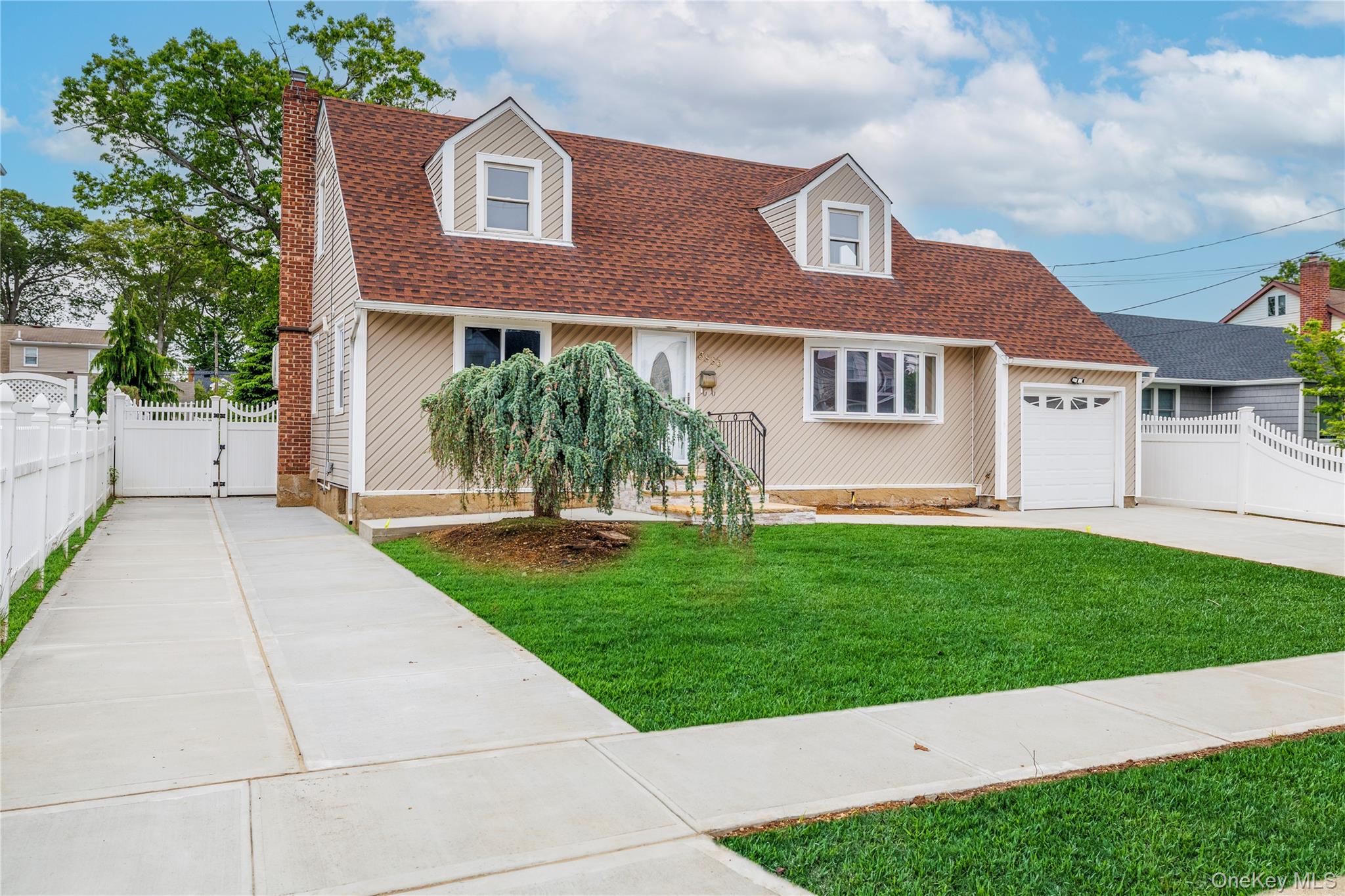 3883 Franklin Avenue