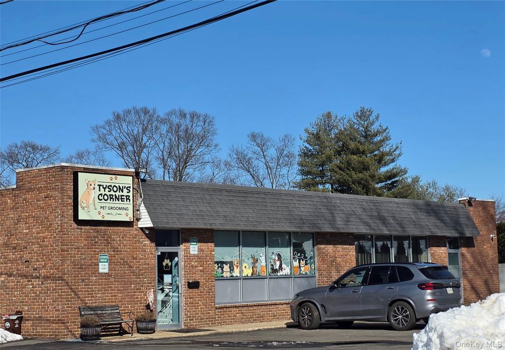 Photo of 3 IVY Road, Kings Park, NY 11754 (MLS # 965818)