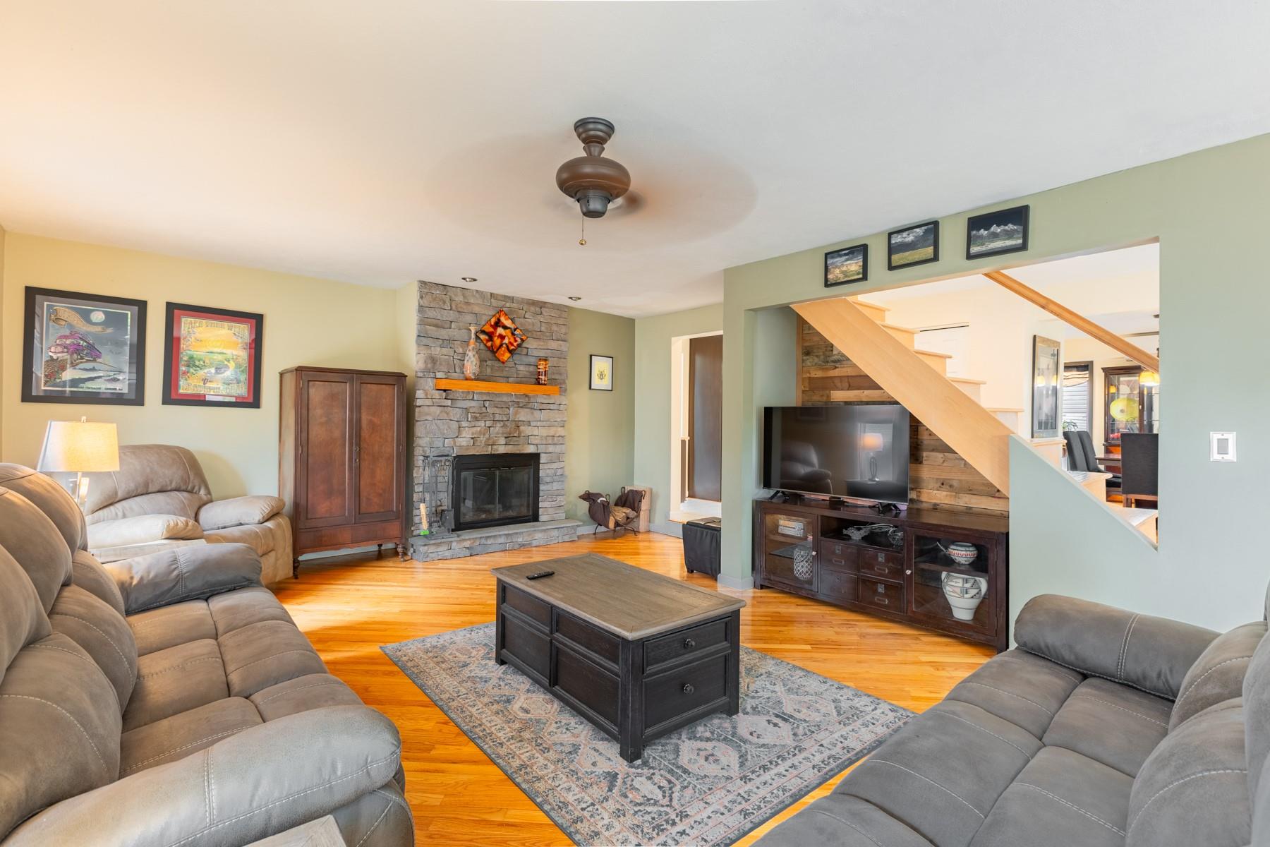412 Boulder Street, Ronkonkoma, New York image 8