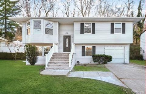 9 Harmony Lane Glen Cove NY 11542