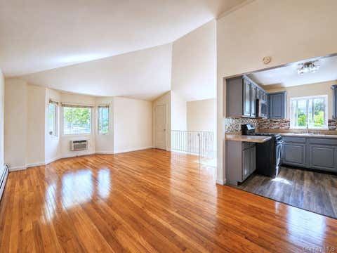 Multifamily For Rent - 93-03 91 Avenue<br/> Queens County, Woodhaven, NY 11421