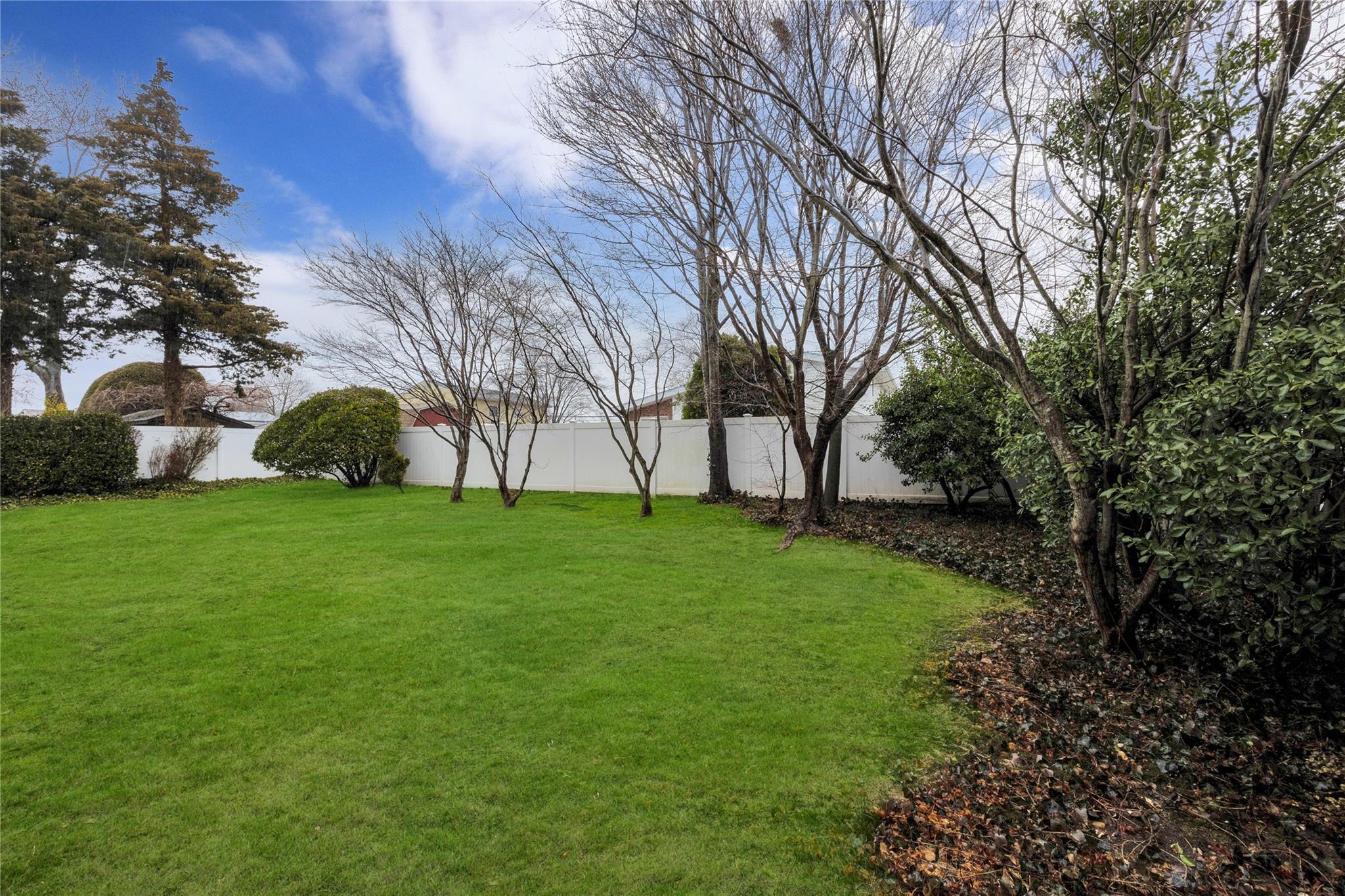 325 W 23rd Street, Deer Park, New York image 18