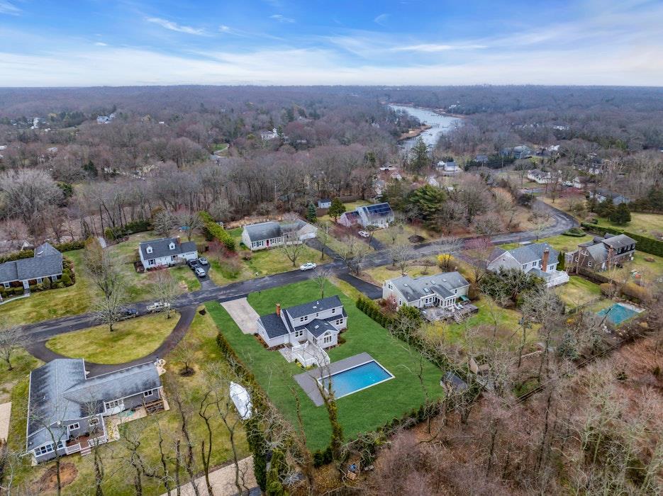 845 Rosewood Drive, Mattituck, New York image 33