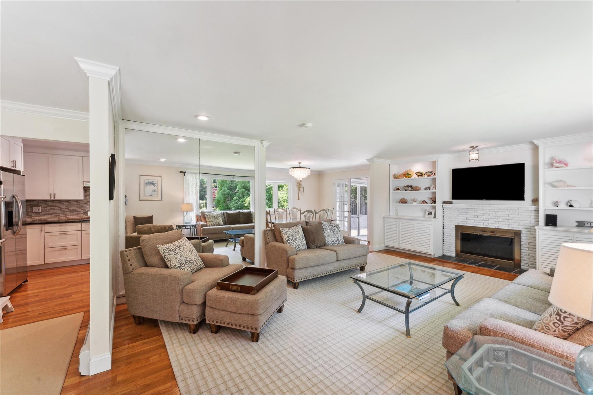 9 White Oak Lane