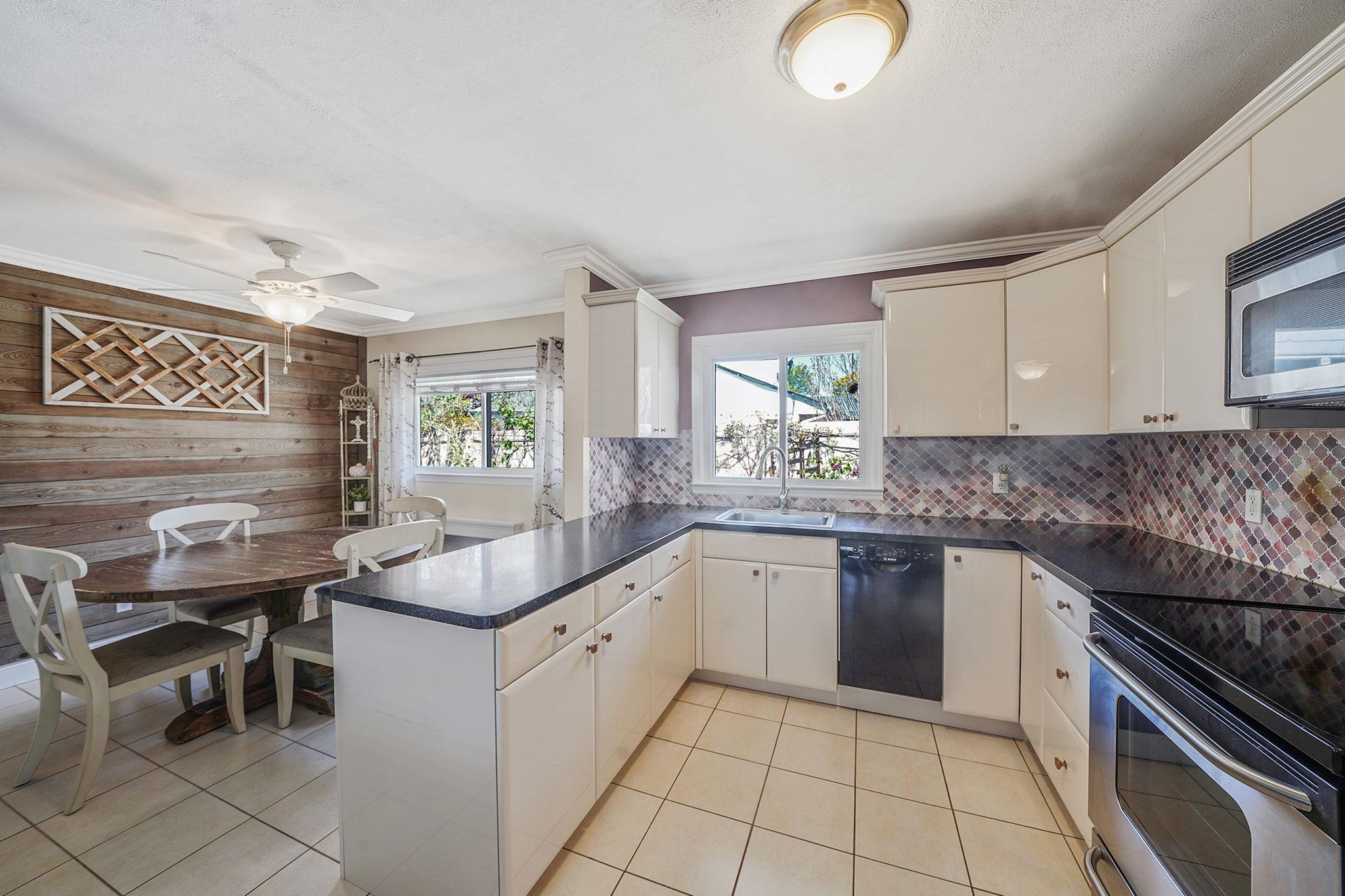 1 Elizabeth Drive, Bethpage, New York image 8