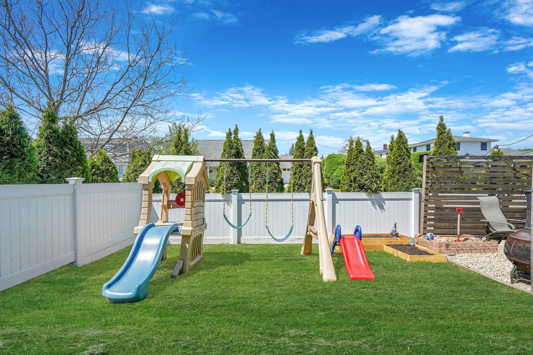 1 Elizabeth Drive, Bethpage, New York image 34