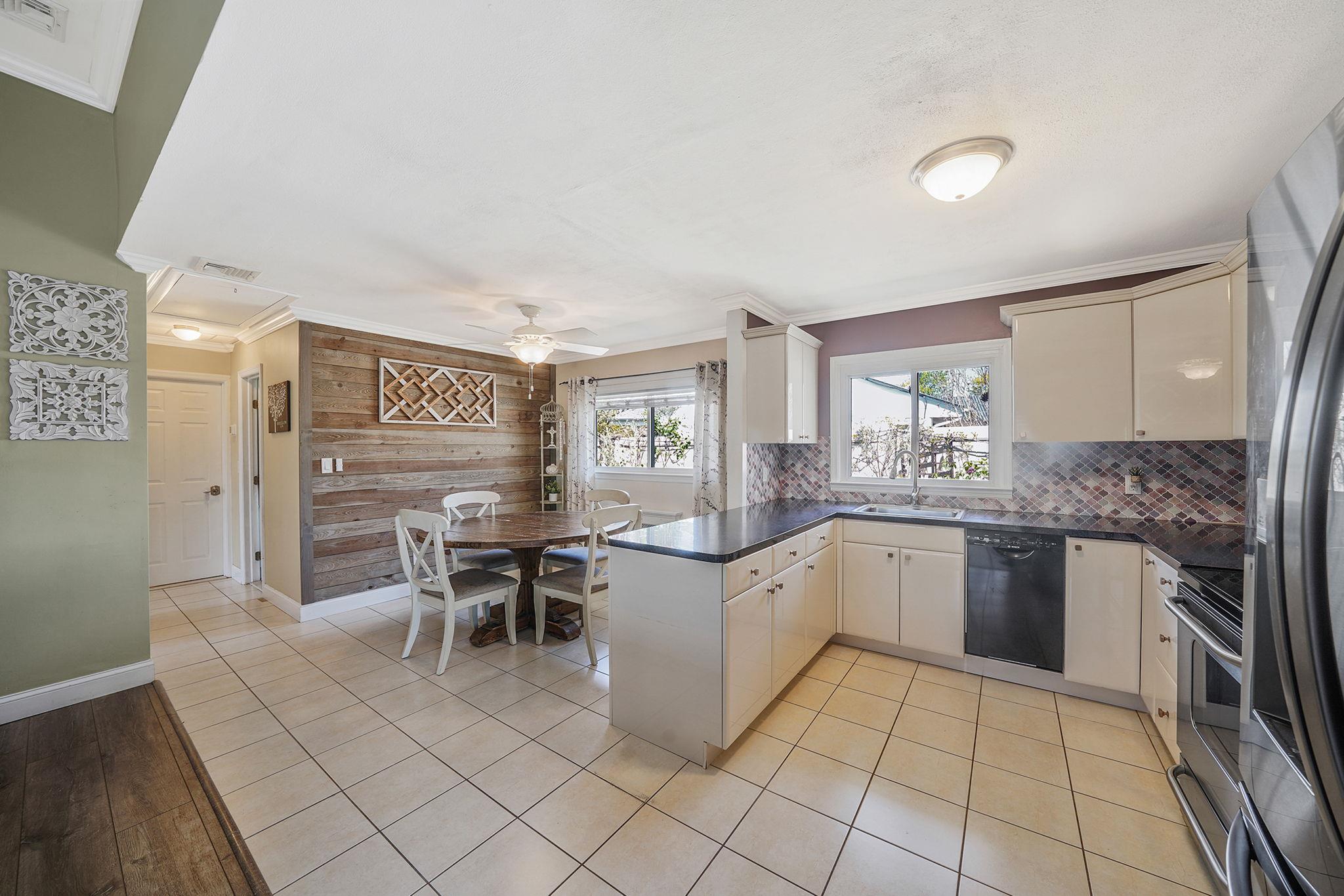 1 Elizabeth Drive, Bethpage, New York image 7
