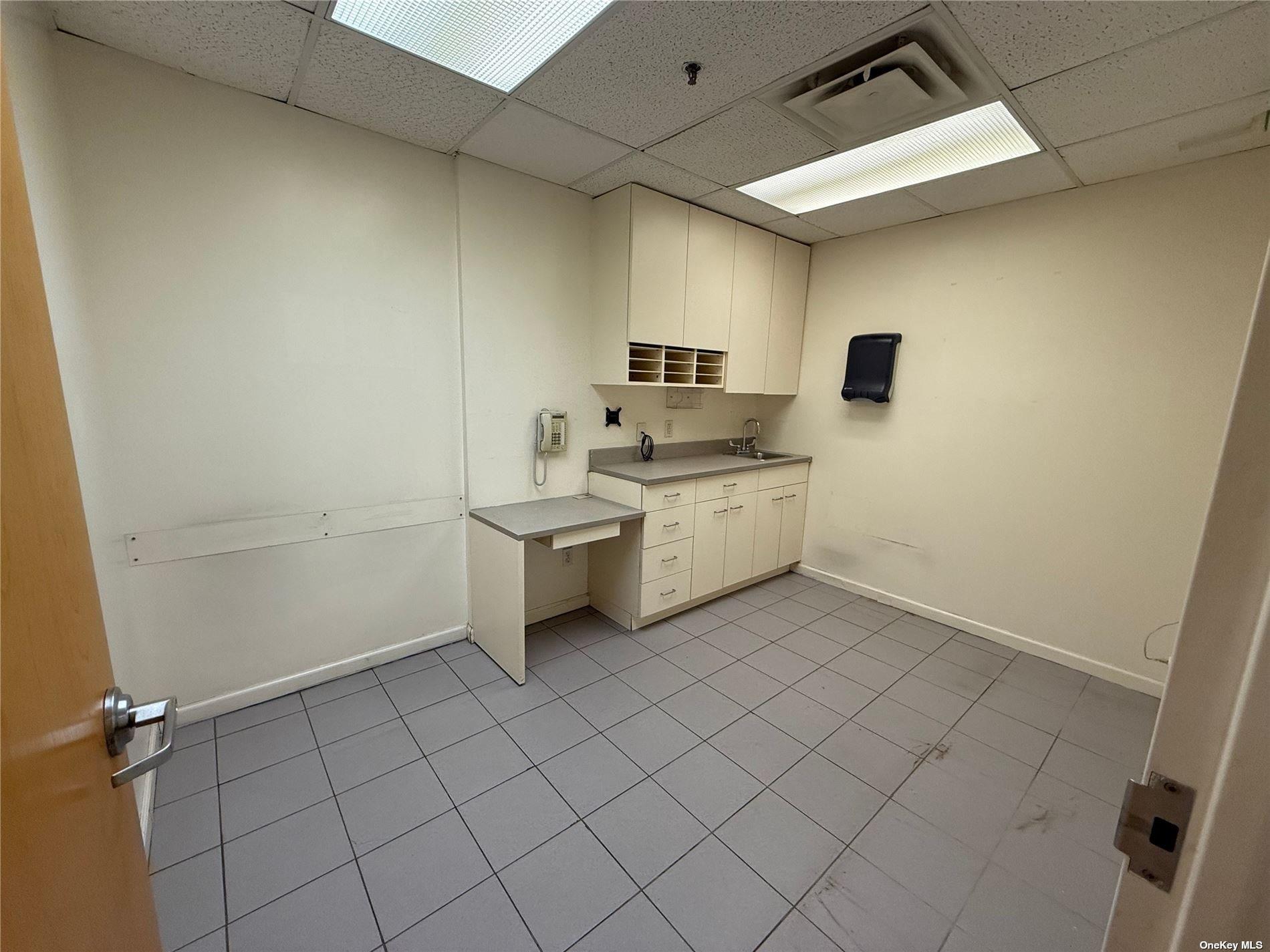 133-47 Sanford Avenue 1H