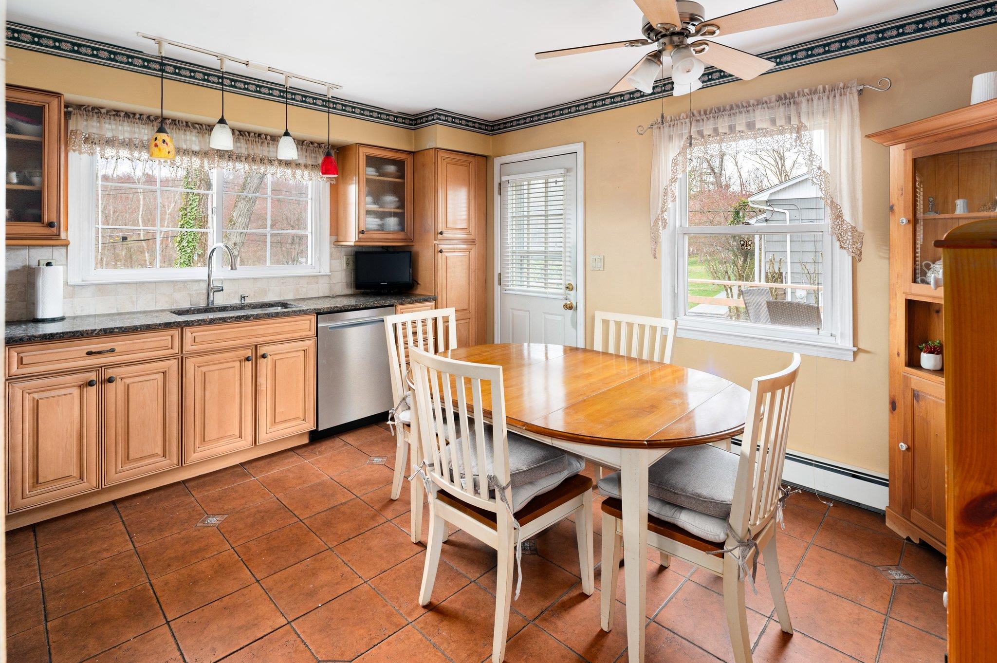 22 Hood Place, Cortlandt Manor, New York image 9