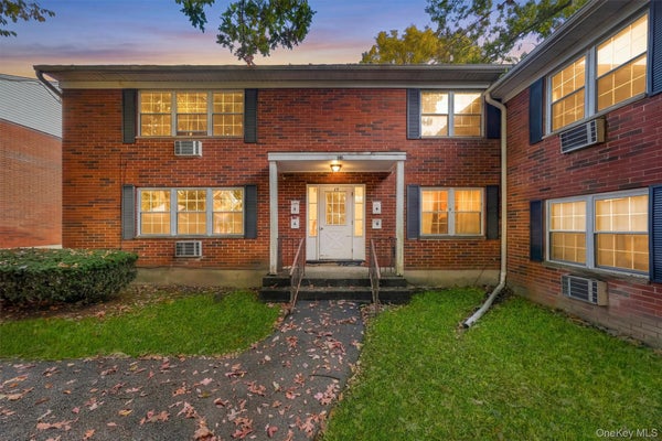 5 WILDWOOD DR APT 18A, WAPPINGERS FALLS, NY 12590 - Image d18fee8048484f3ceb5c58d55d33d1db/4216506830