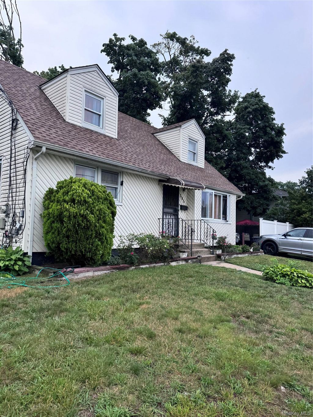 Photo of 505 Emerson Street, Uniondale, NY 11553 (MLS # 1019315)