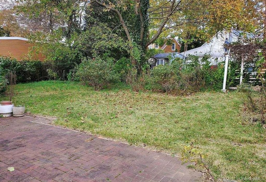 Photo of 1661 Prospect Avenue, East Meadow, NY 11554 (MLS # 942761)