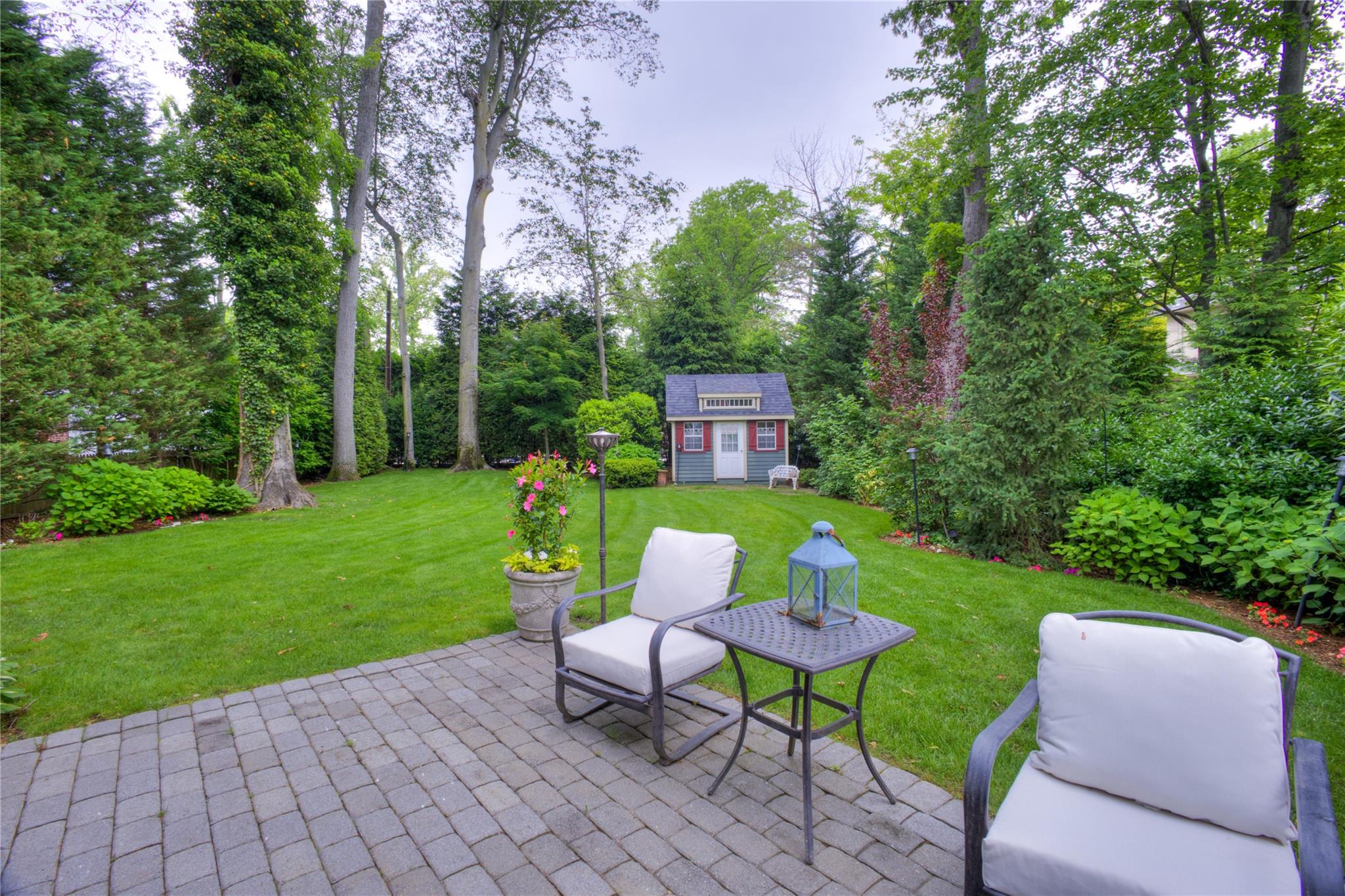 30 Johnstone Rd, Great Neck, New York image 27