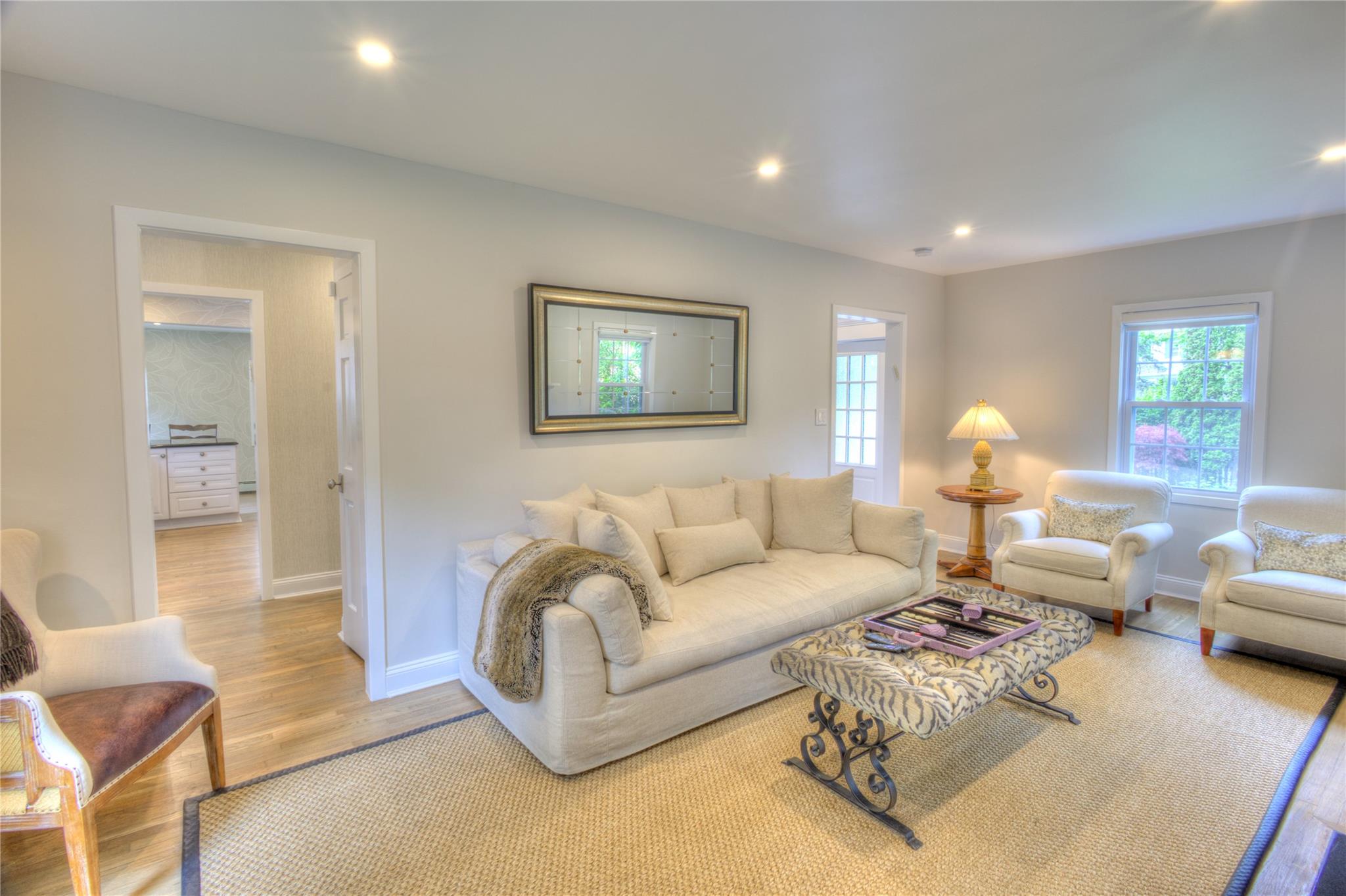 30 Johnstone Rd, Great Neck, New York image 4