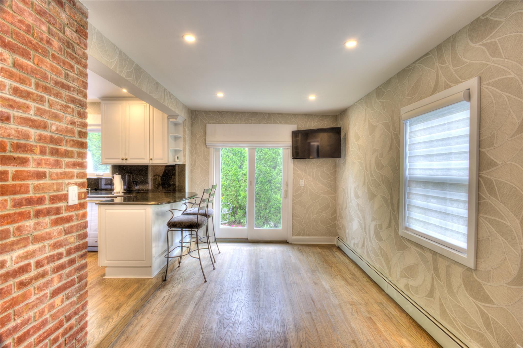 30 Johnstone Rd, Great Neck, New York image 11