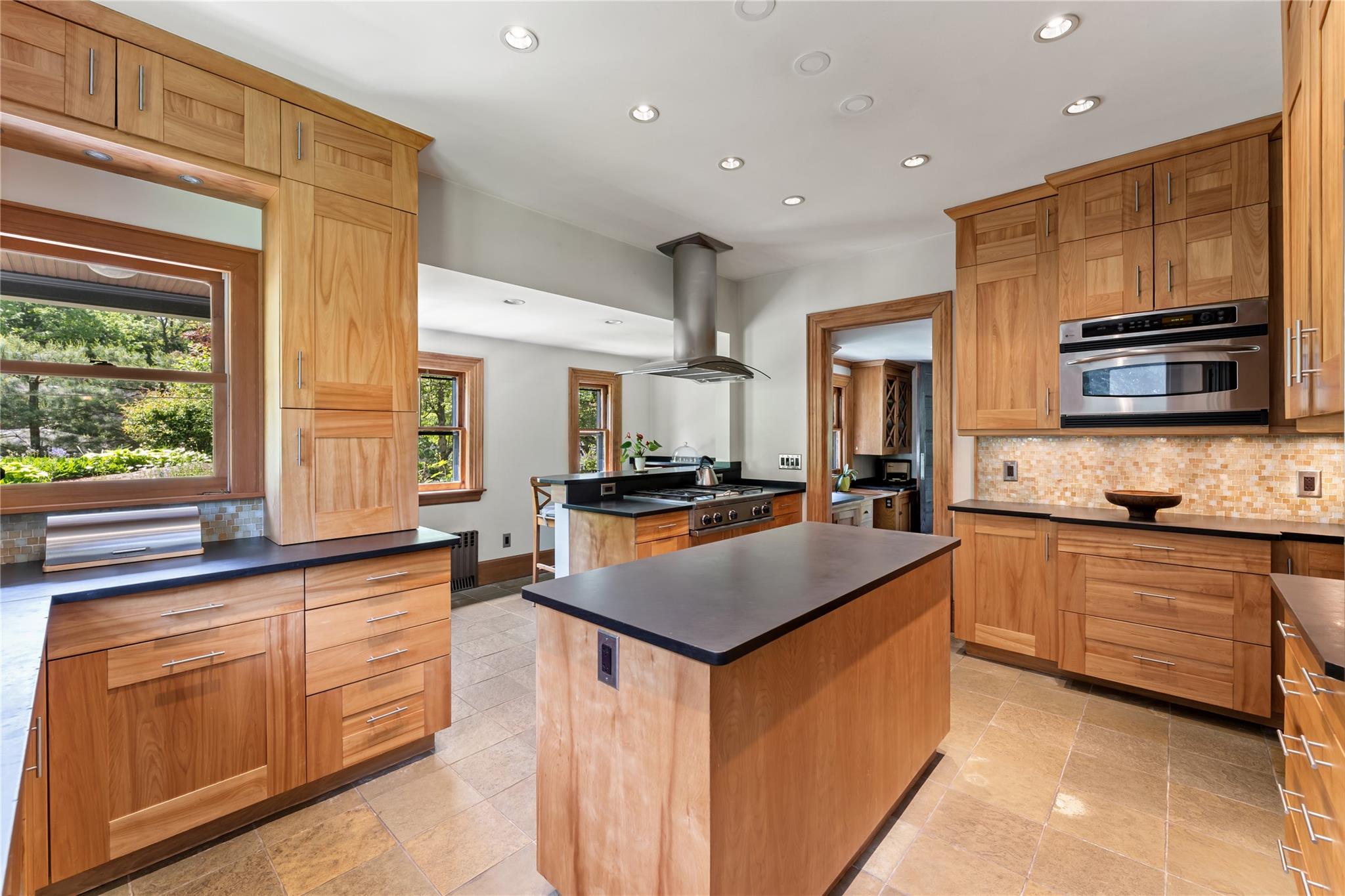 16 Fairview Avenue, Tarrytown, New York image 13