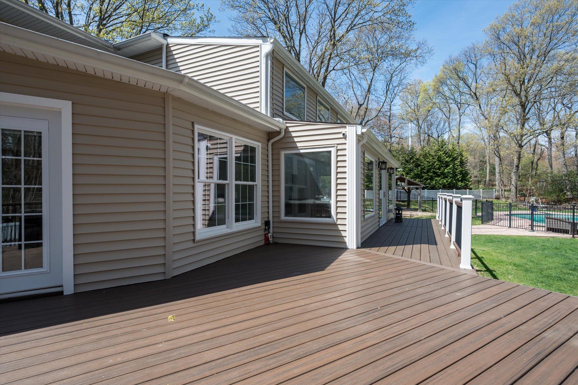 10 Stony Run Court, Dix Hills, New York image 28