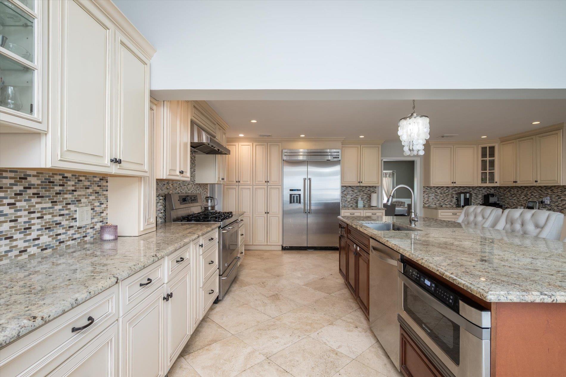 10 Stony Run Court, Dix Hills, New York image 12