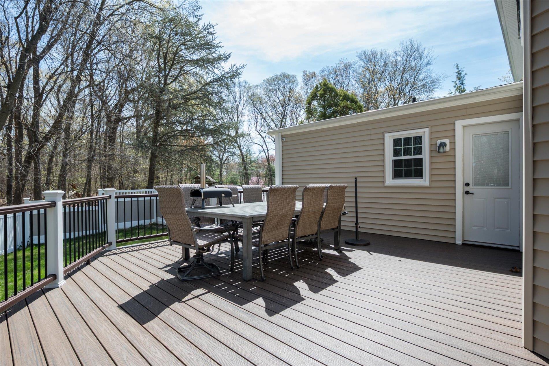 10 Stony Run Court, Dix Hills, New York image 27