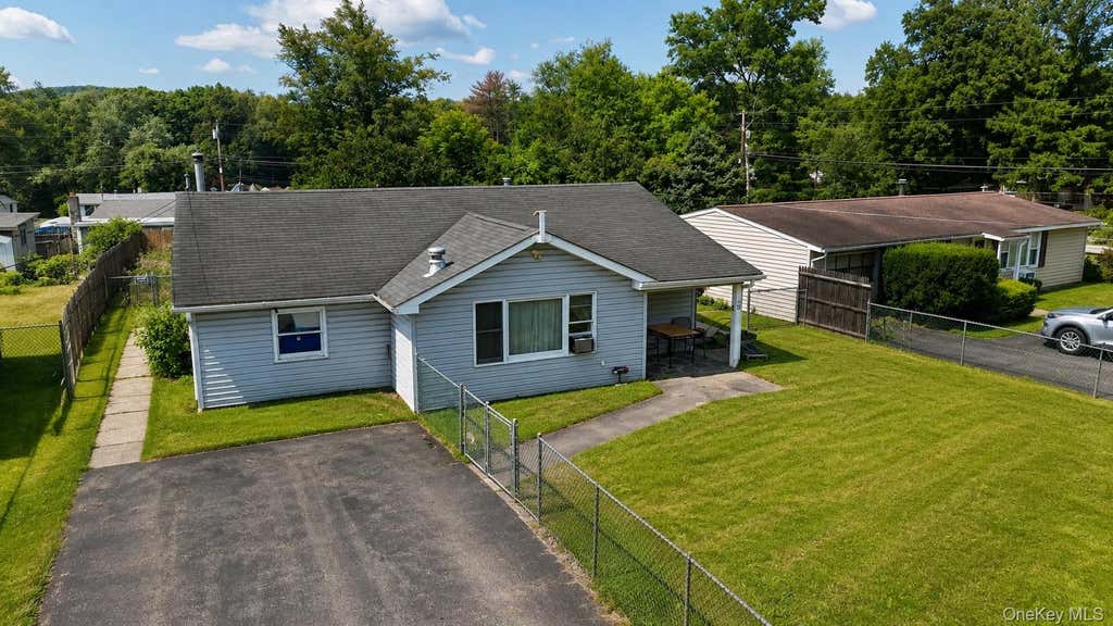 Photo of 30 Plattekill Drive, Mount Marion, NY 12456 (MLS # 1028021)