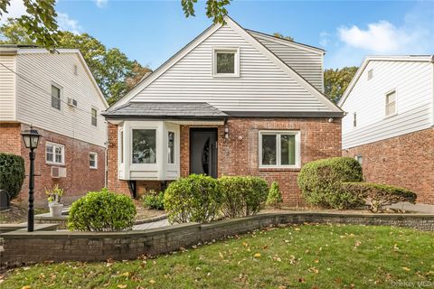 Photo of 206-15 Richland Avenue, Hollis Hills, NY 11364 (MLS # 927758)