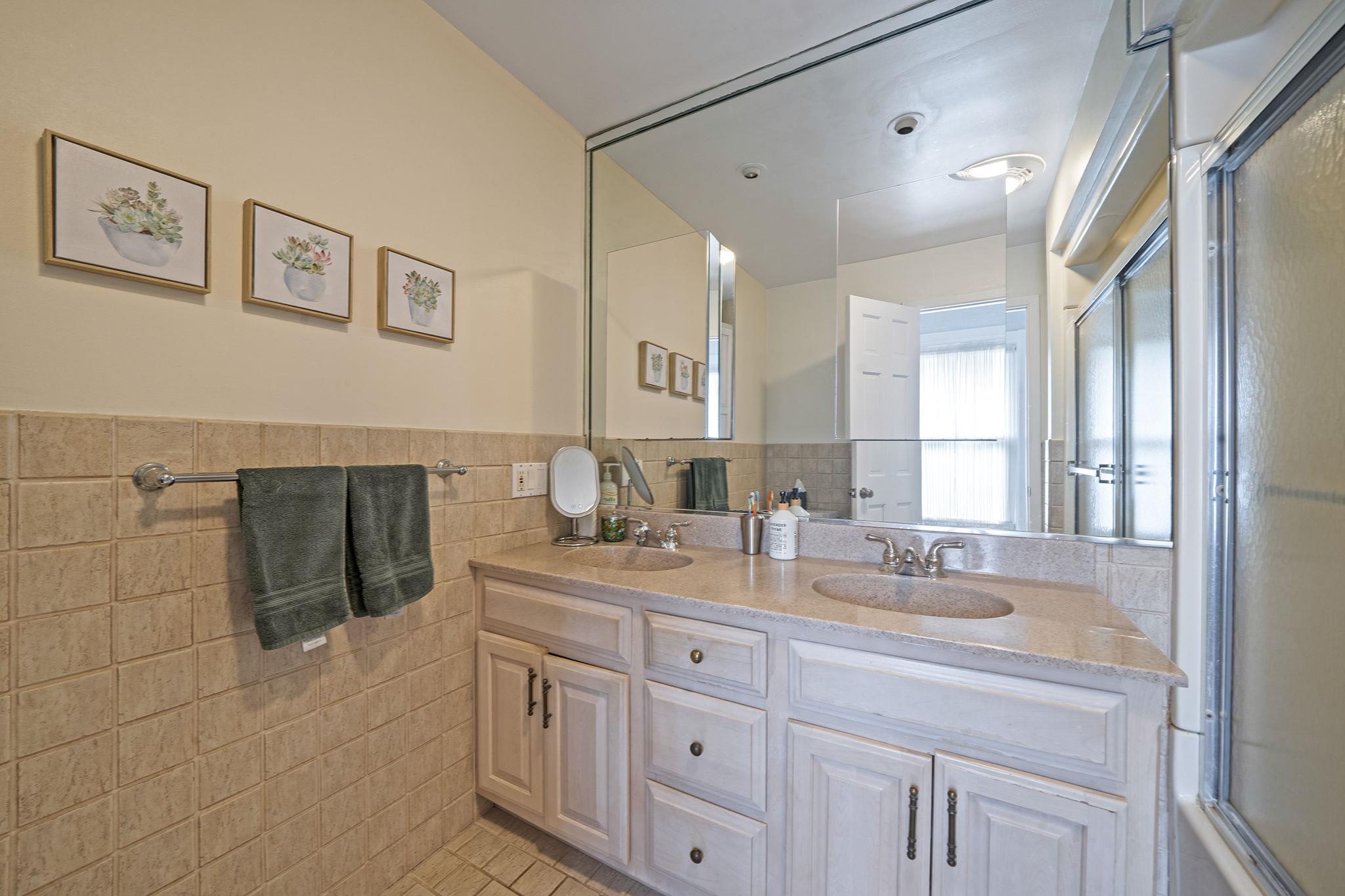 83 Carman Avenue, Woodmere, New York image 19