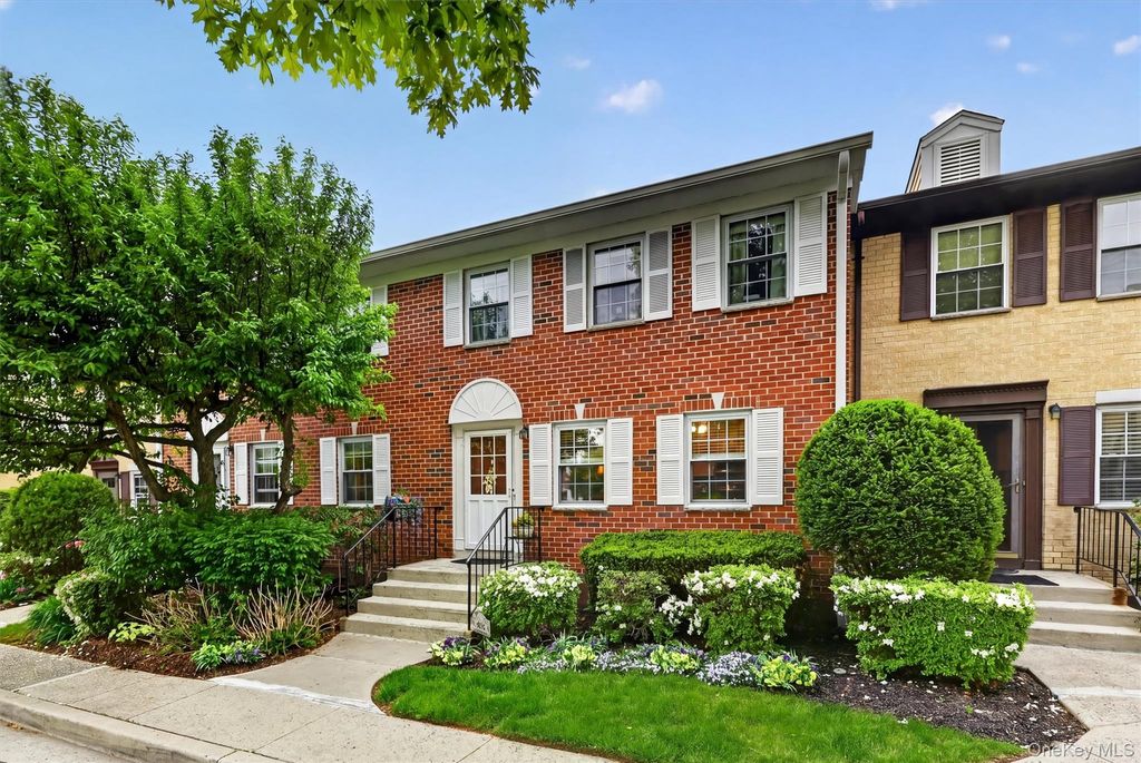 Photo of 426 Genesee Court, Suffern, NY 10901 (MLS # 000123)