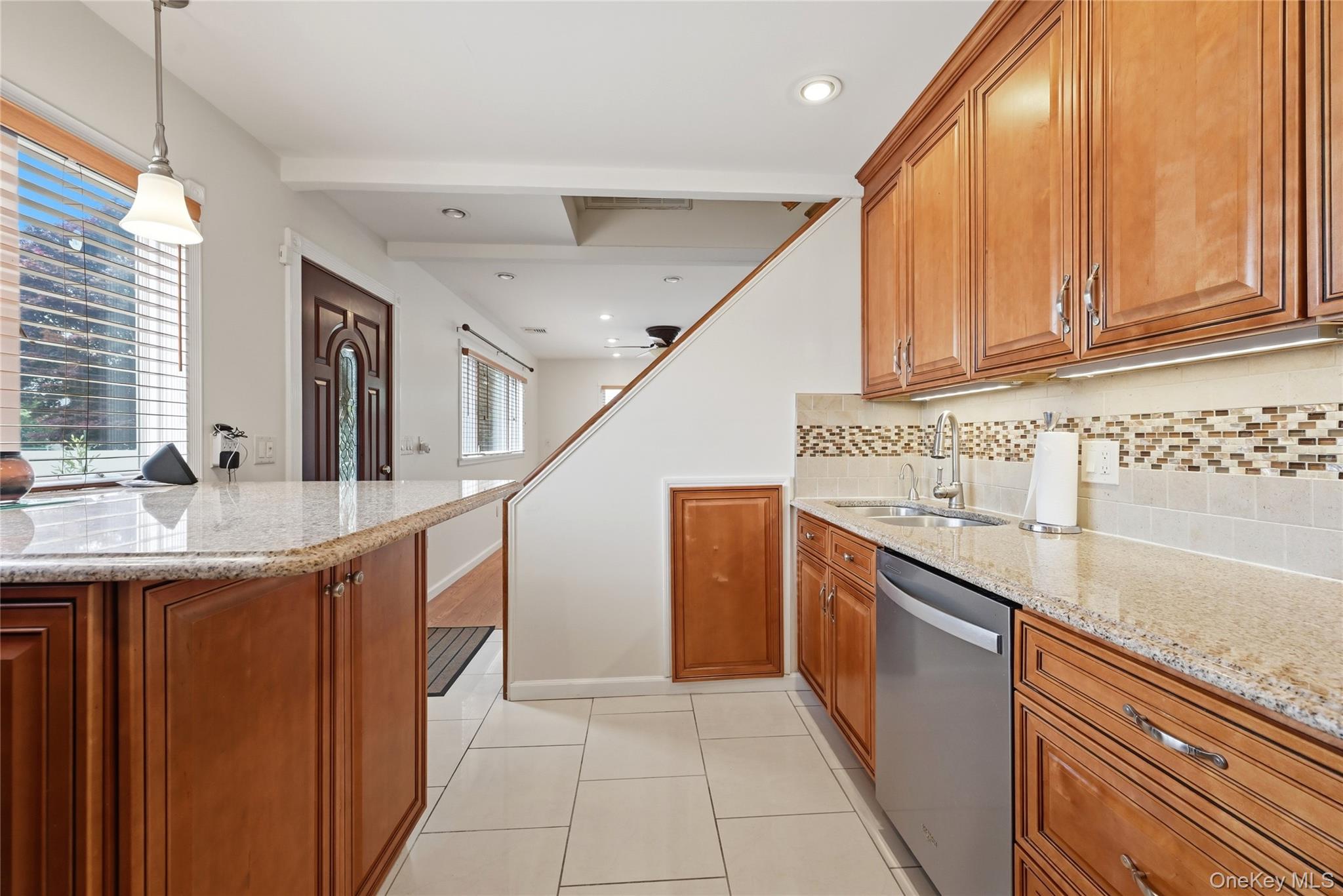 16 Harrow Lane
