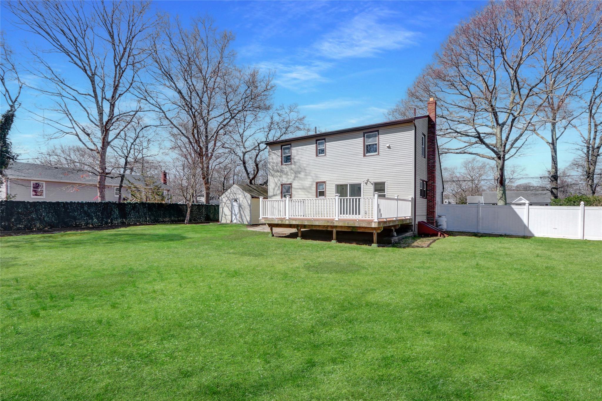 19 Stackyard Drive, Mastic Beach, New York image 25