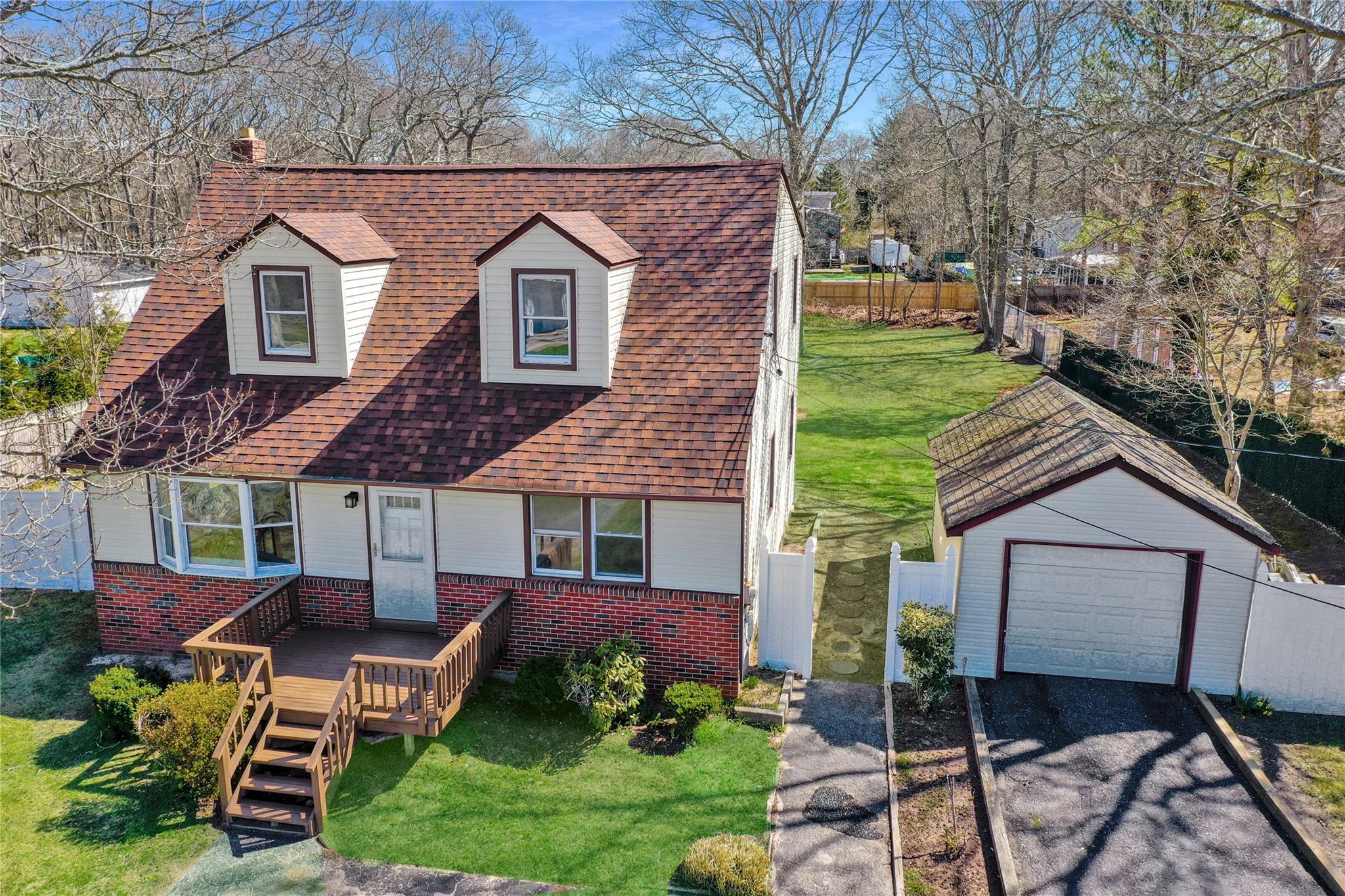 19 Stackyard Drive, Mastic Beach, New York image 1