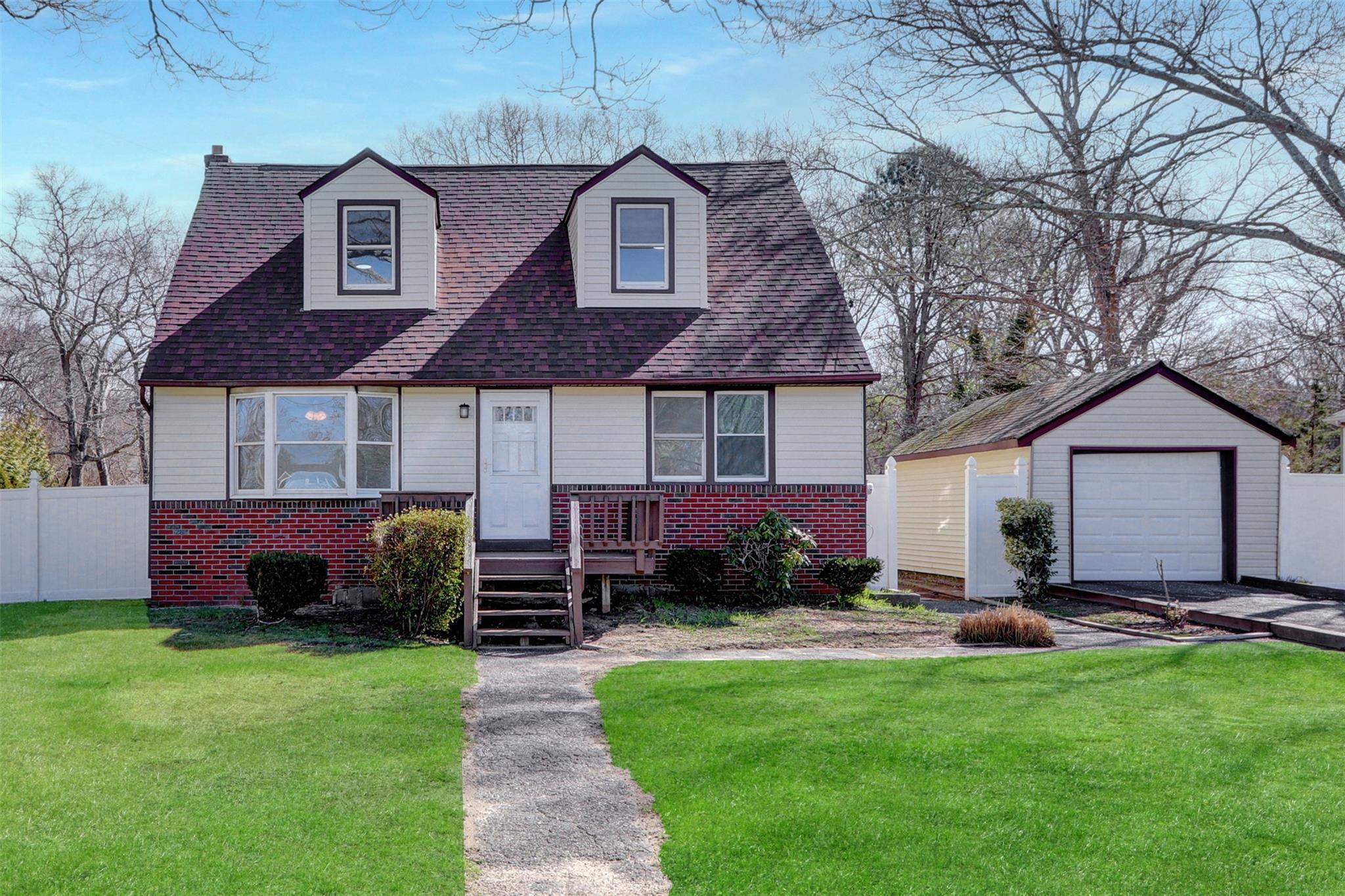 19 Stackyard Drive, Mastic Beach, New York image 28