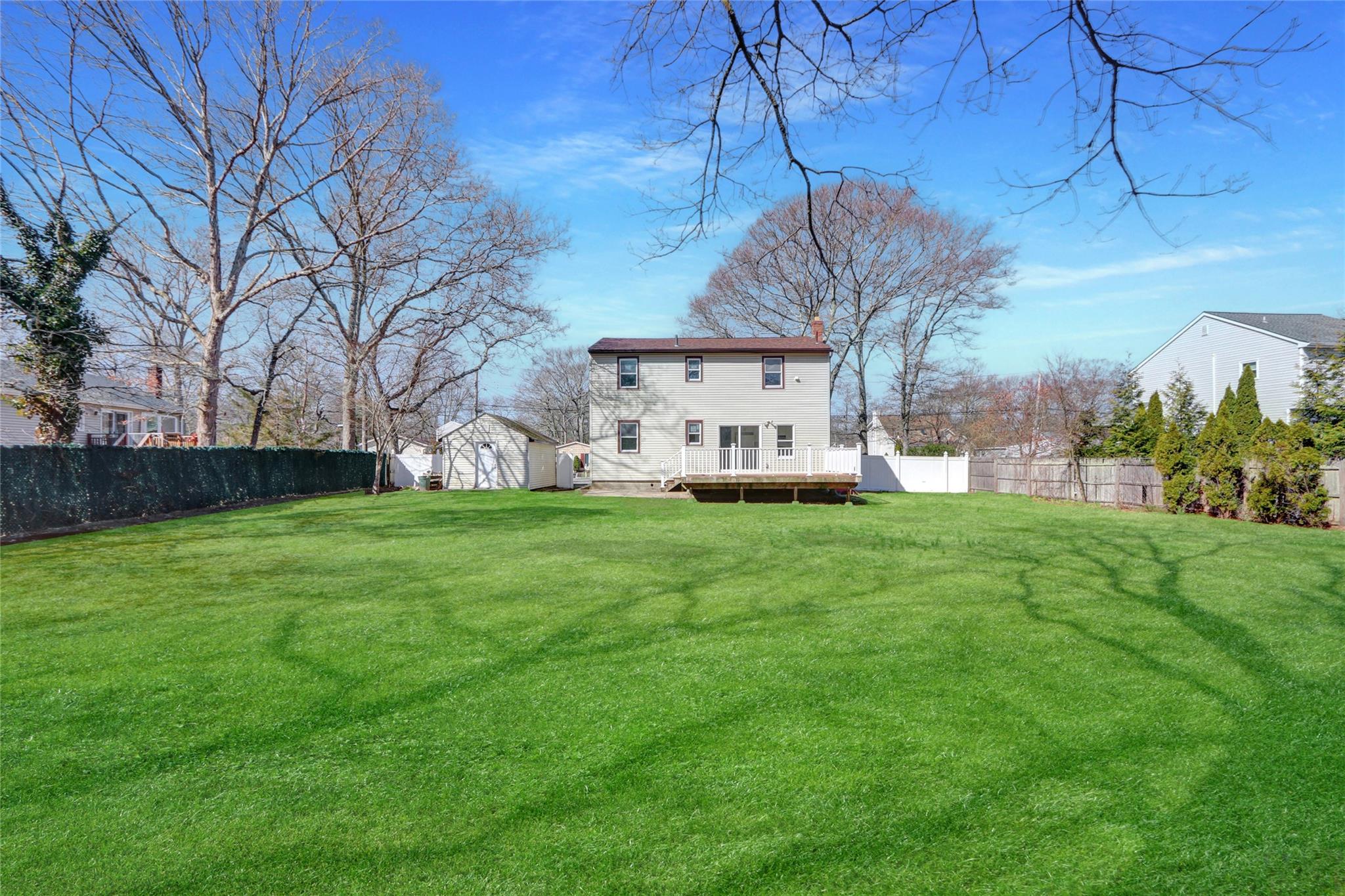 19 Stackyard Drive, Mastic Beach, New York image 23