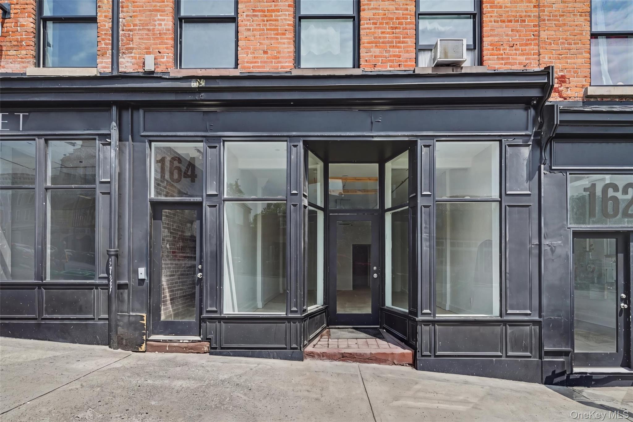164 Broadway, Newburgh