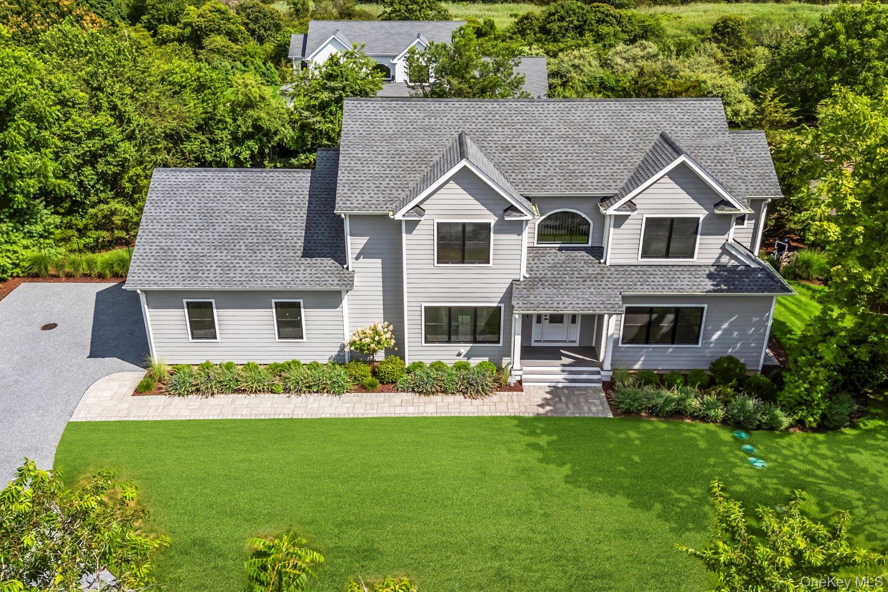 6 S Bay Avenue
