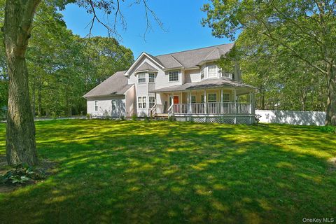 Photo of 187 Robinson Avenue, Medford, NY 11763 (MLS # 929868) Photo of 187 Robinson Avenue, Medford, NY 11763 (MLS # 929868)