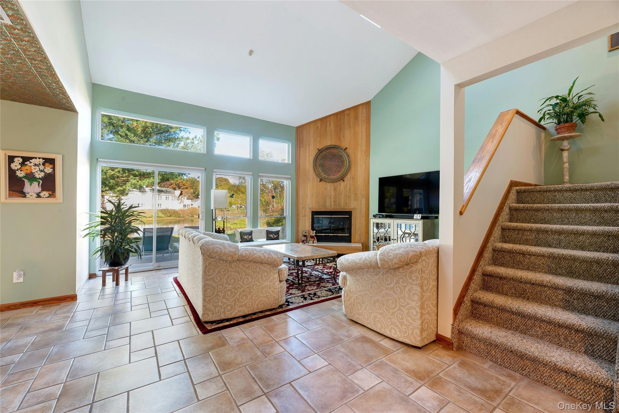 94 Hampton Vista Drive