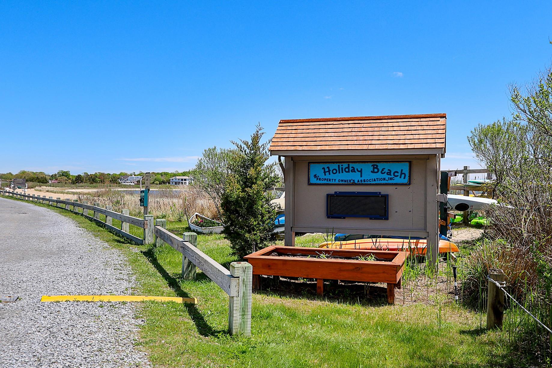 45 Holiday Boulevard, Center Moriches, New York image 34