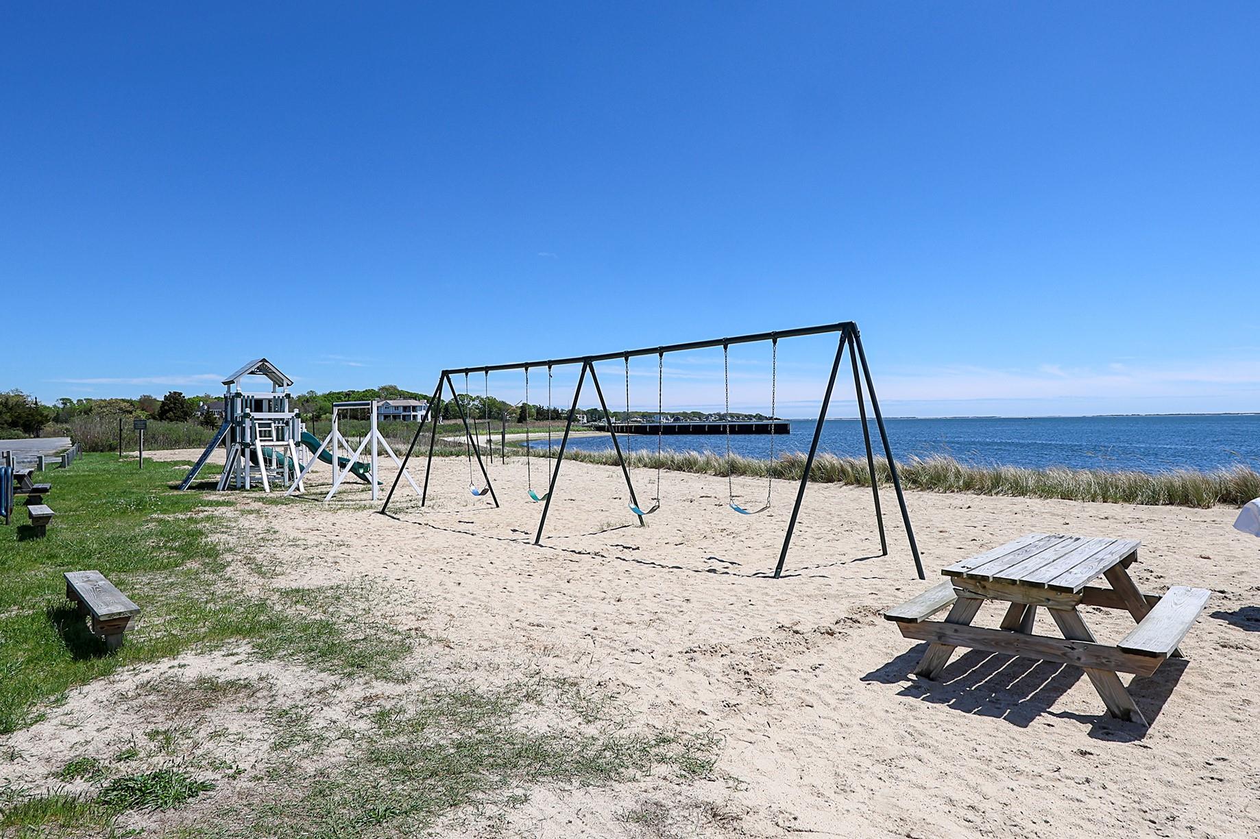 45 Holiday Boulevard, Center Moriches, New York image 35