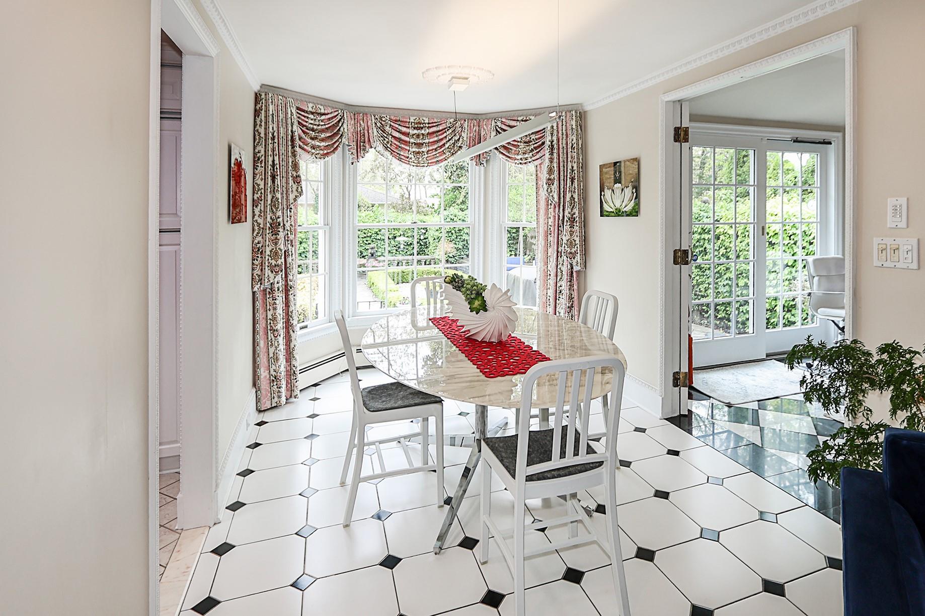45 Holiday Boulevard, Center Moriches, New York image 9