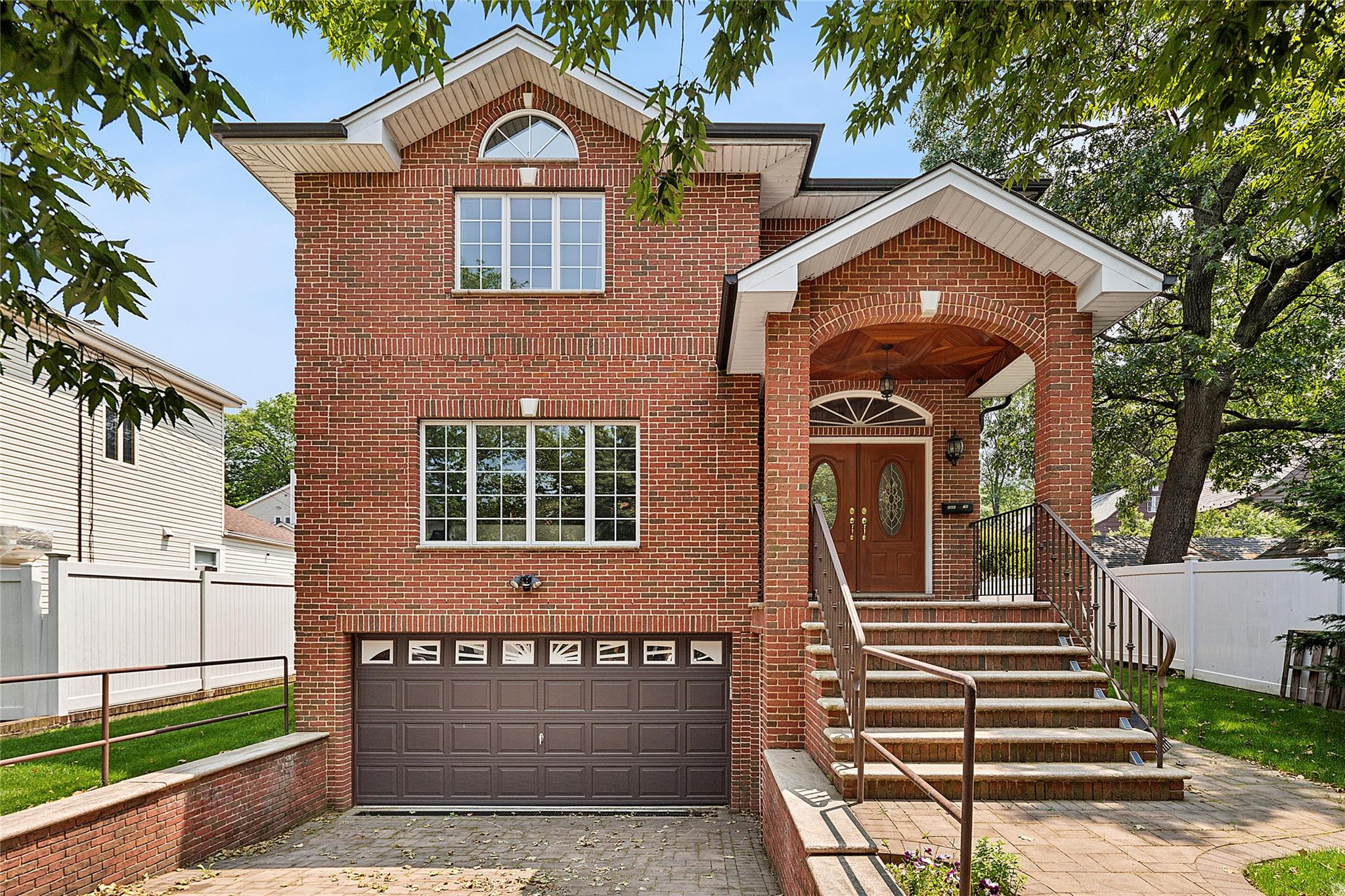 Property for Sale at Cambria Avenue, Little Neck, Queens, NY - Bedrooms: 4 
Bathrooms: 4 
Rooms: 8  - $1,850,000