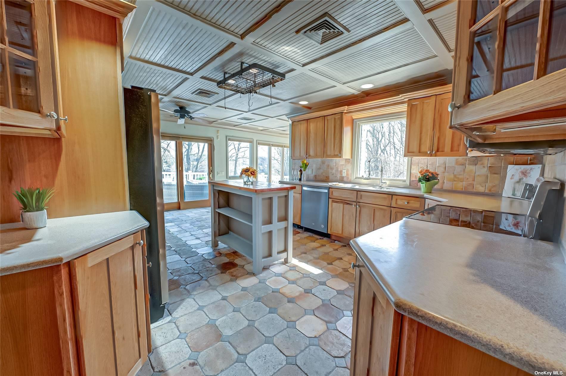 30 Cameron Drive, Huntington, New York image 7