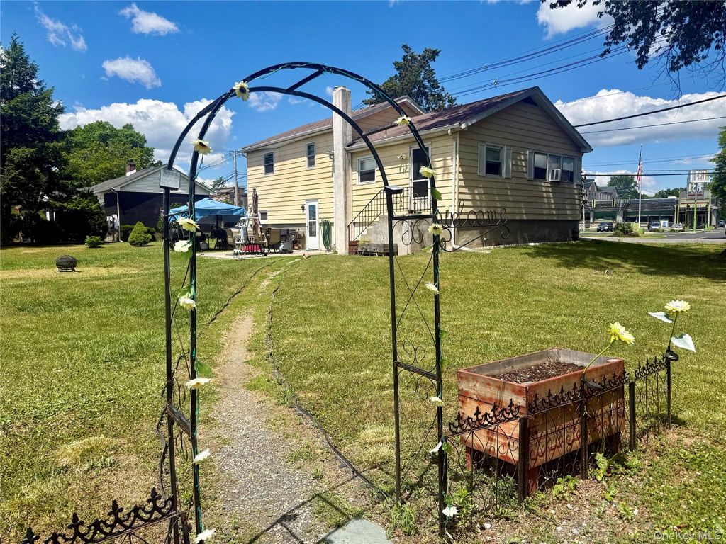 Photo of 858 Route 52, Fishkill, NY 12524 (MLS # 1019105)
