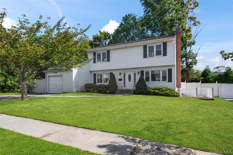 7 Ramsey Road Plainview NY 11803
