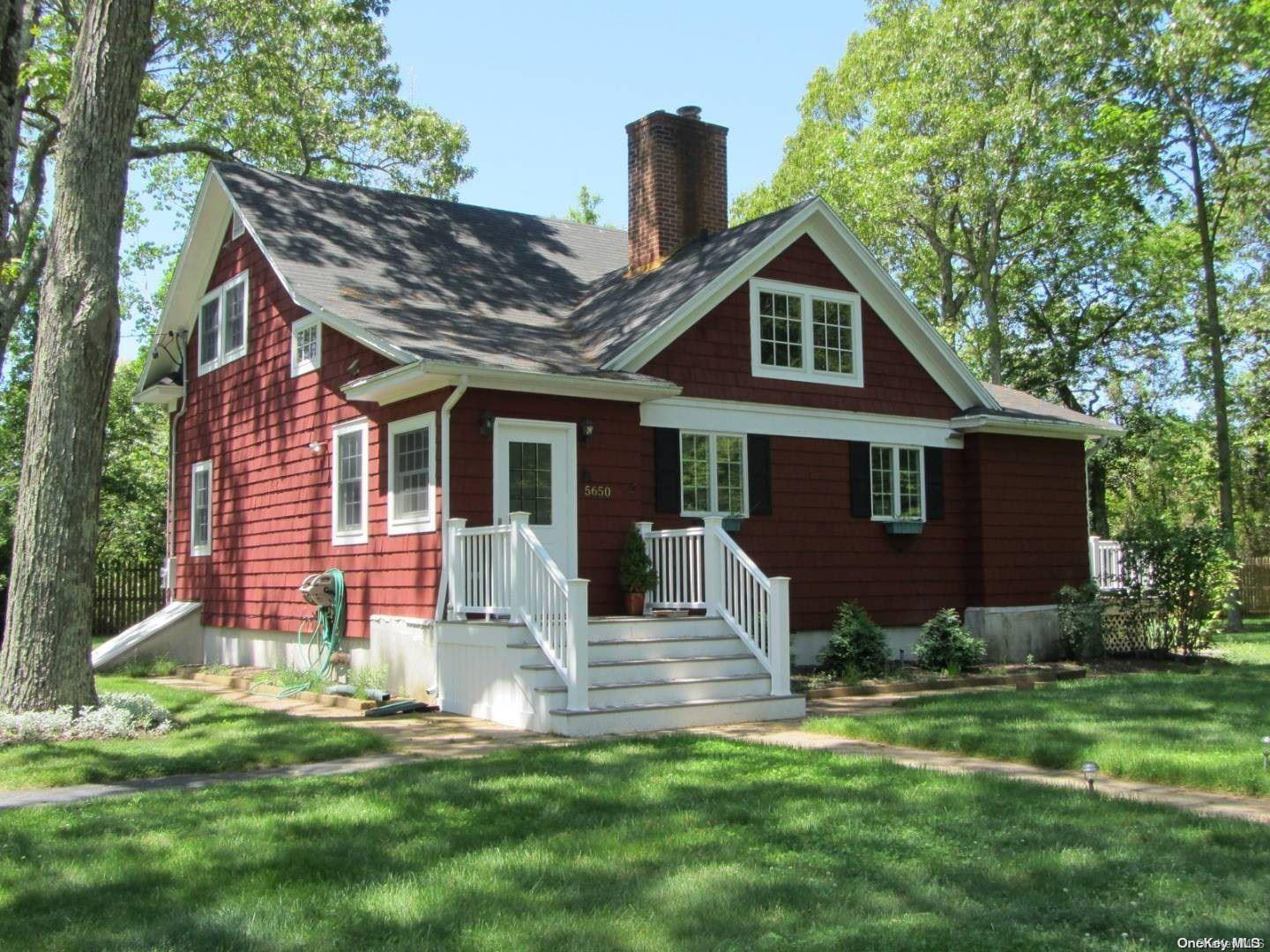 North Bayview Road, Southold, Hamptons, NY - 5 Bedrooms  
2 Bathrooms - 