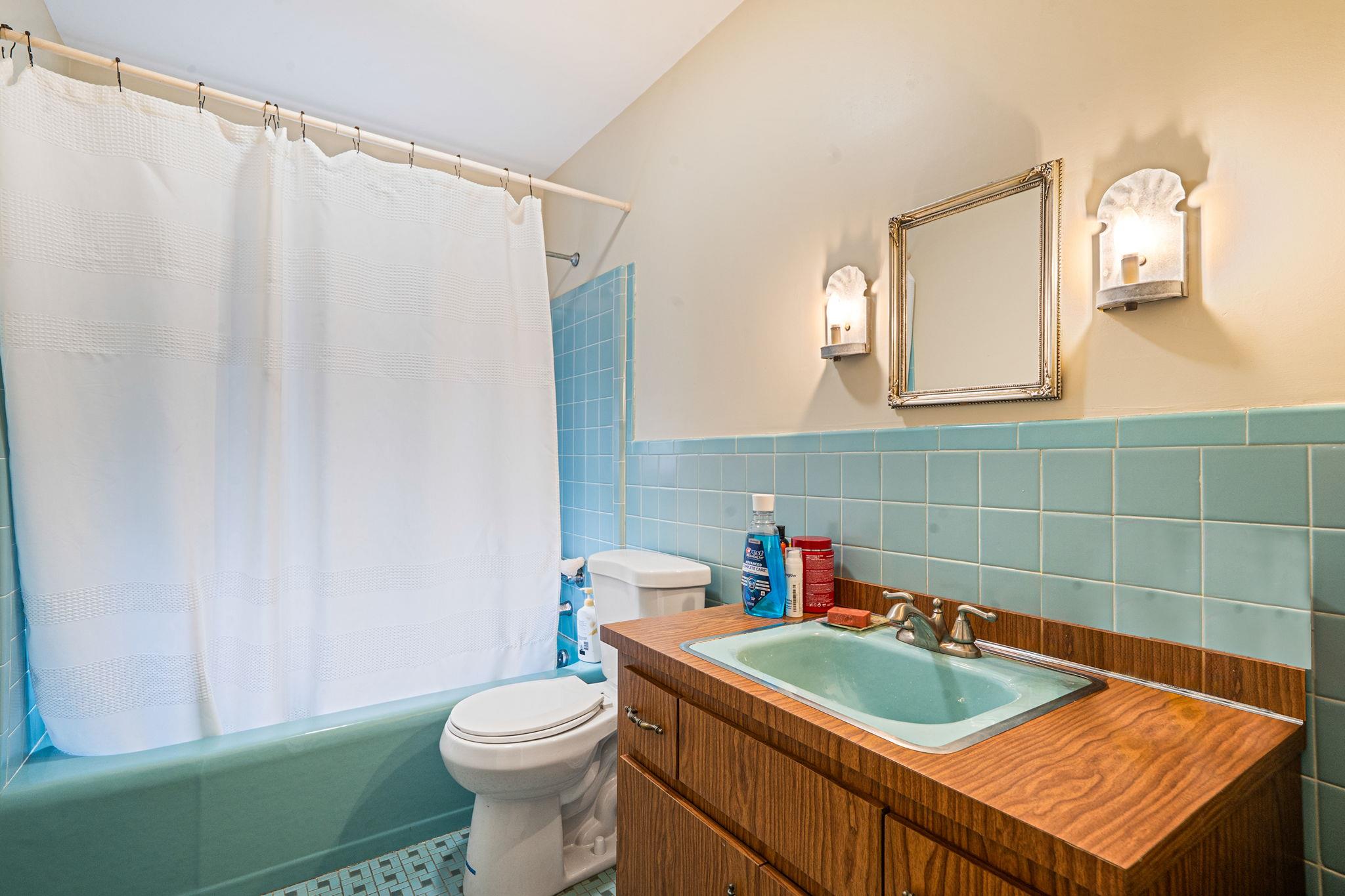 21 Demarre Lane, Bayport, New York image 22