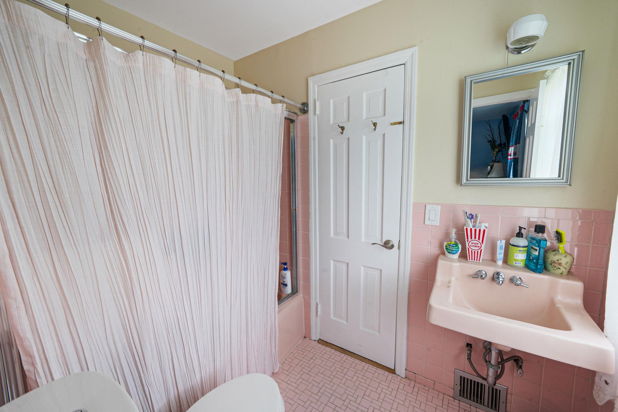 21 Demarre Lane, Bayport, New York image 31