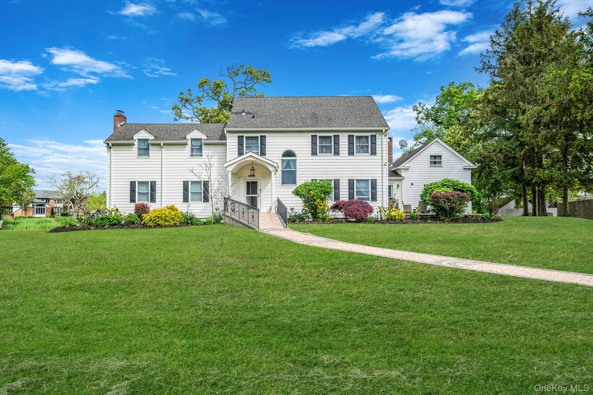 21 Demarre Lane