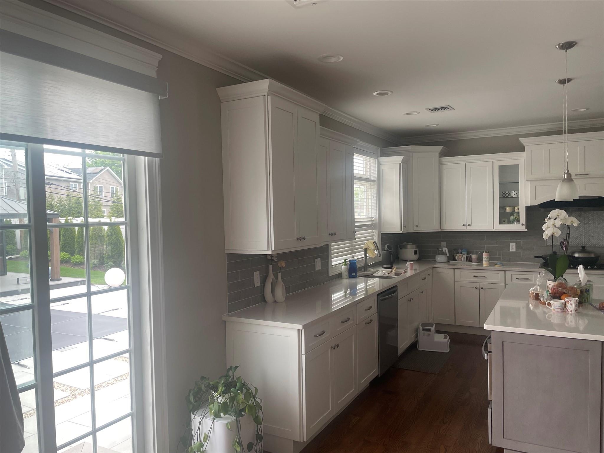 6 Vera Avenue, Plainview, New York image 6