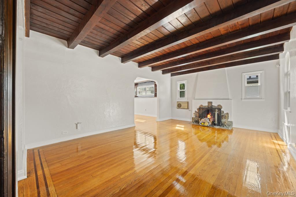 9 Fairway Street