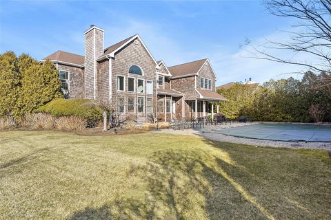 1 Seasons Lane Southampton NY 11968